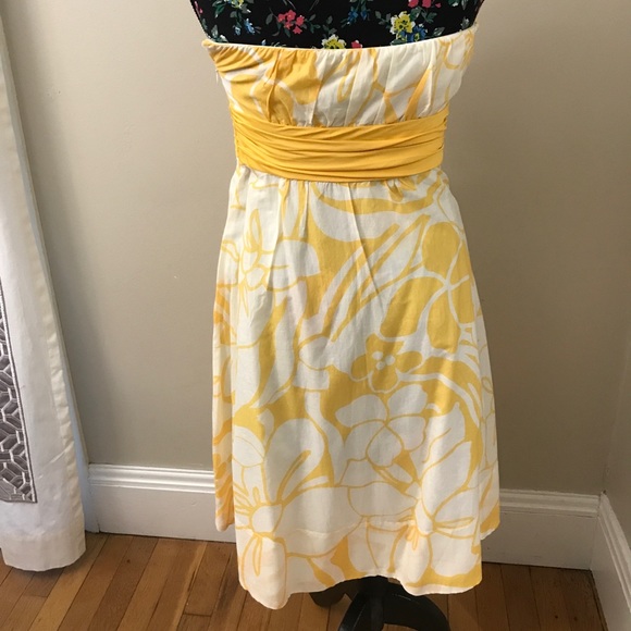 The Limited Dresses Limited Yellow And Cream Dress Size 8 Poshmark